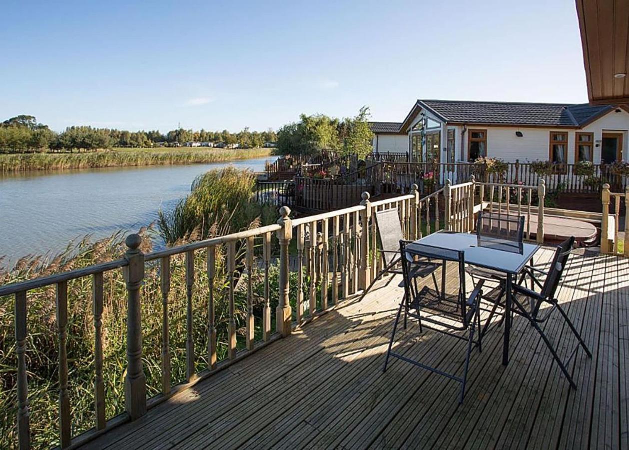 Tydd St Giles Resort Уисбийч Екстериор снимка